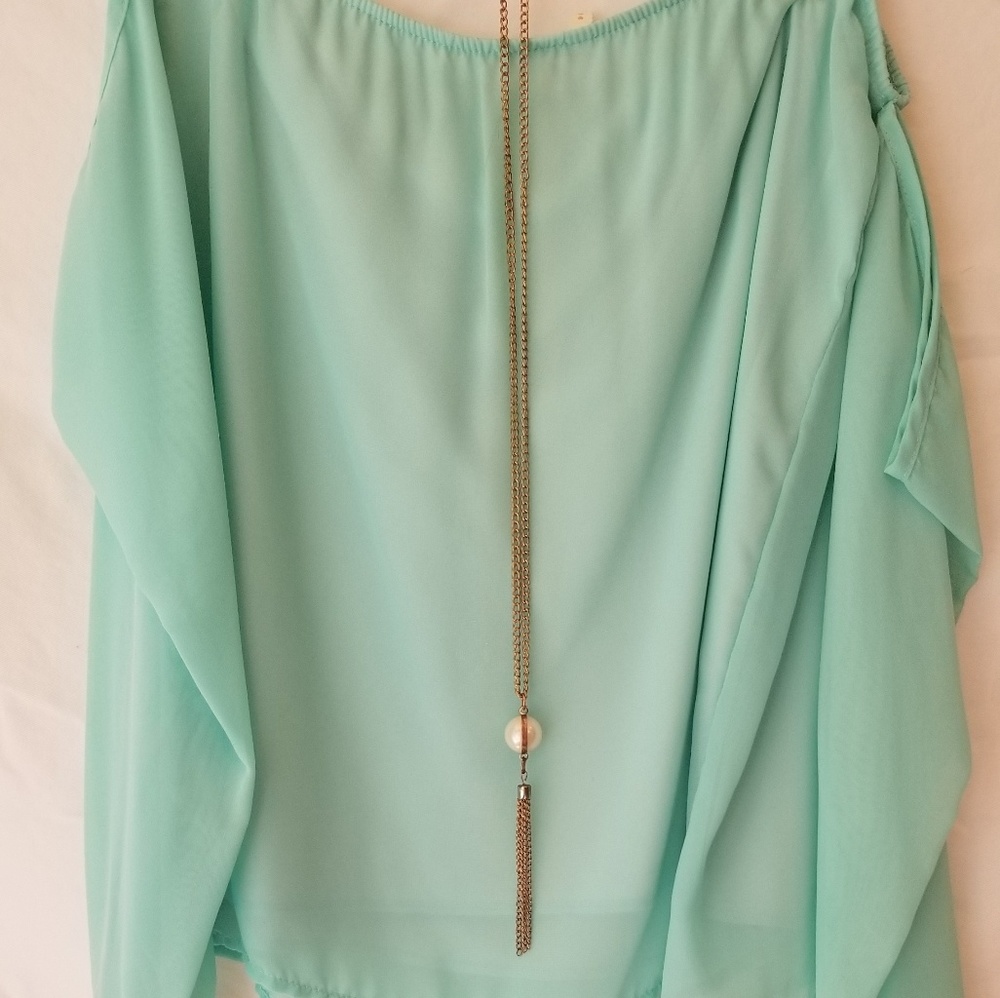 OFF SHOULDER MINT TOP